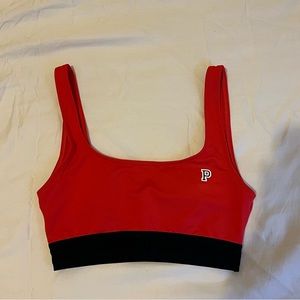 VS Pink size XS ultimate lightly lined sports bra